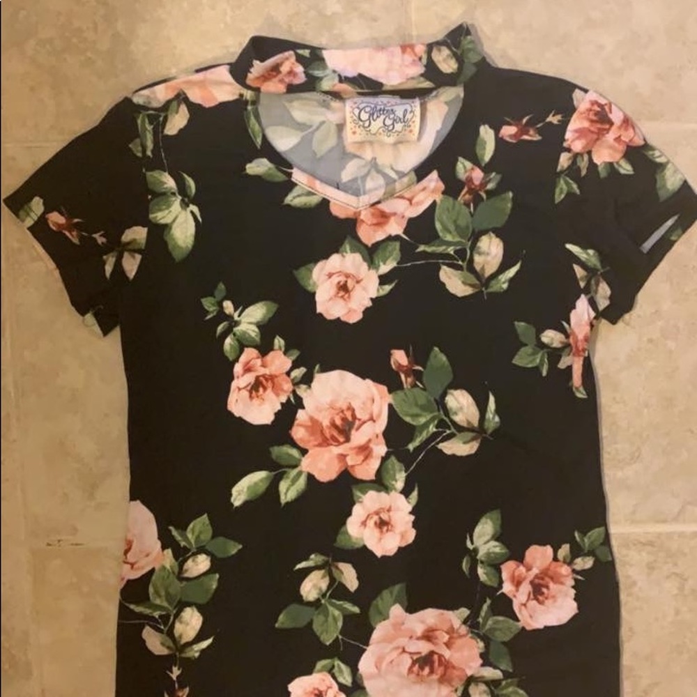 Shirt sleeve flower shirt size 14/16